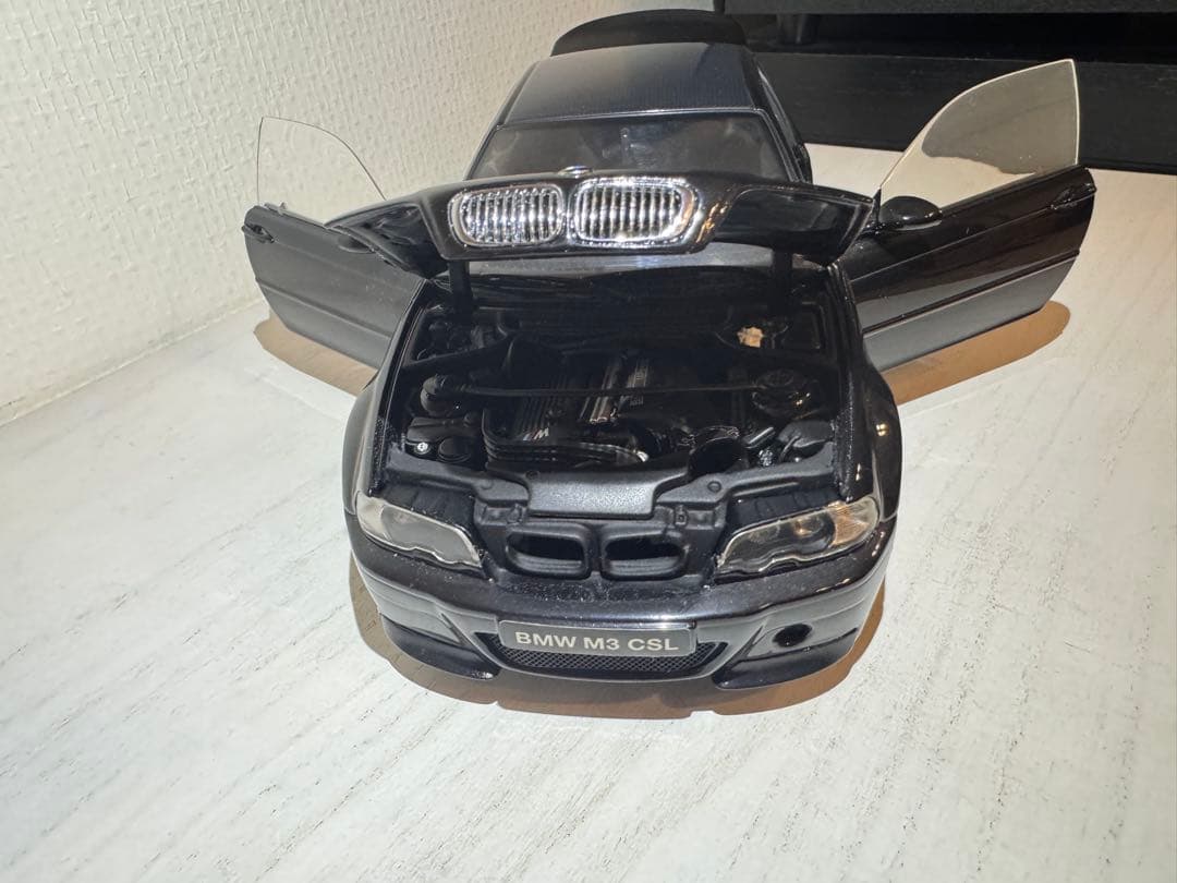  M3 CSL ミニカー 1/18スケール 黒