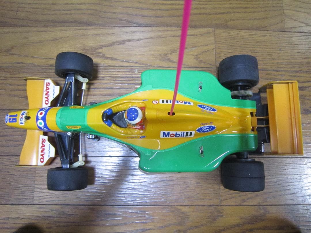 完全動作品 1/10 F1 ベネトン B192 ミハエル・シューマッハ F102