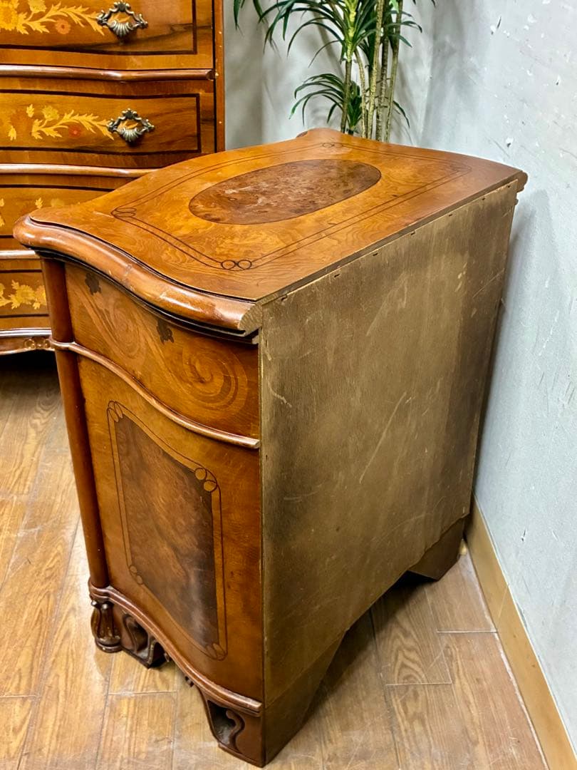 管453☆イタリア製☆アンティーク☆象嵌細工☆3段チェスト