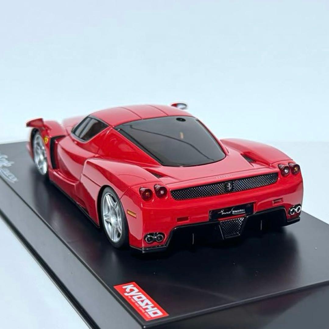 京商 Mini-Z オートスケール　エンツォフェラーリ赤と黒ボディ