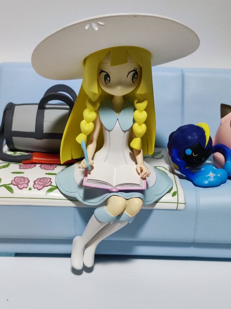 オルゴール リーリエ ＆ コスモッグ ピッピ人形