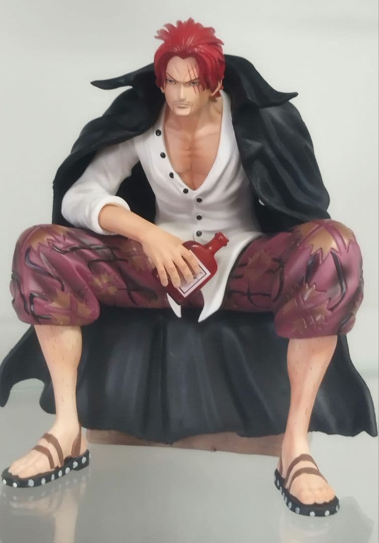 大幅値下げ、ワンピースフィギュア、ルフィ エース シャンクス＆レイリー
