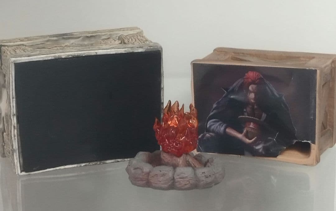 大幅値下げ、ワンピースフィギュア、ルフィ エース シャンクス＆レイリー