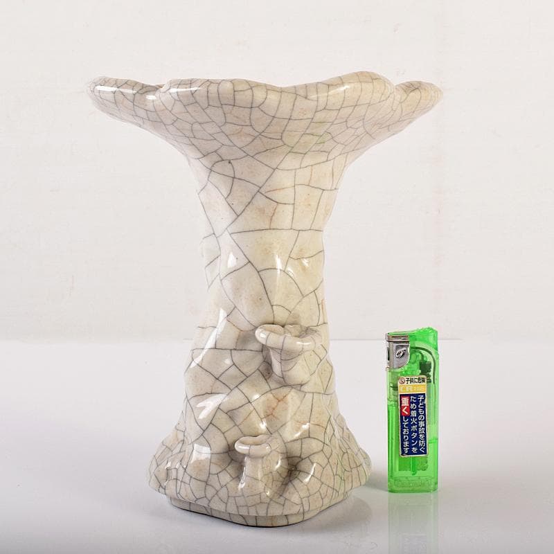 中国　大清乾隆年製款　哥窯　白磁　金糸鉄線　氷裂文　霊芝瓶　M　8061E