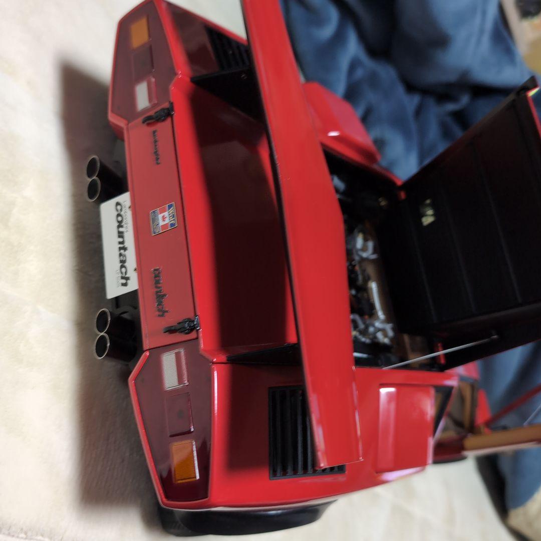 ディアゴスティーニの ランボルギーニLP500S 1/8ダイキャストモデル