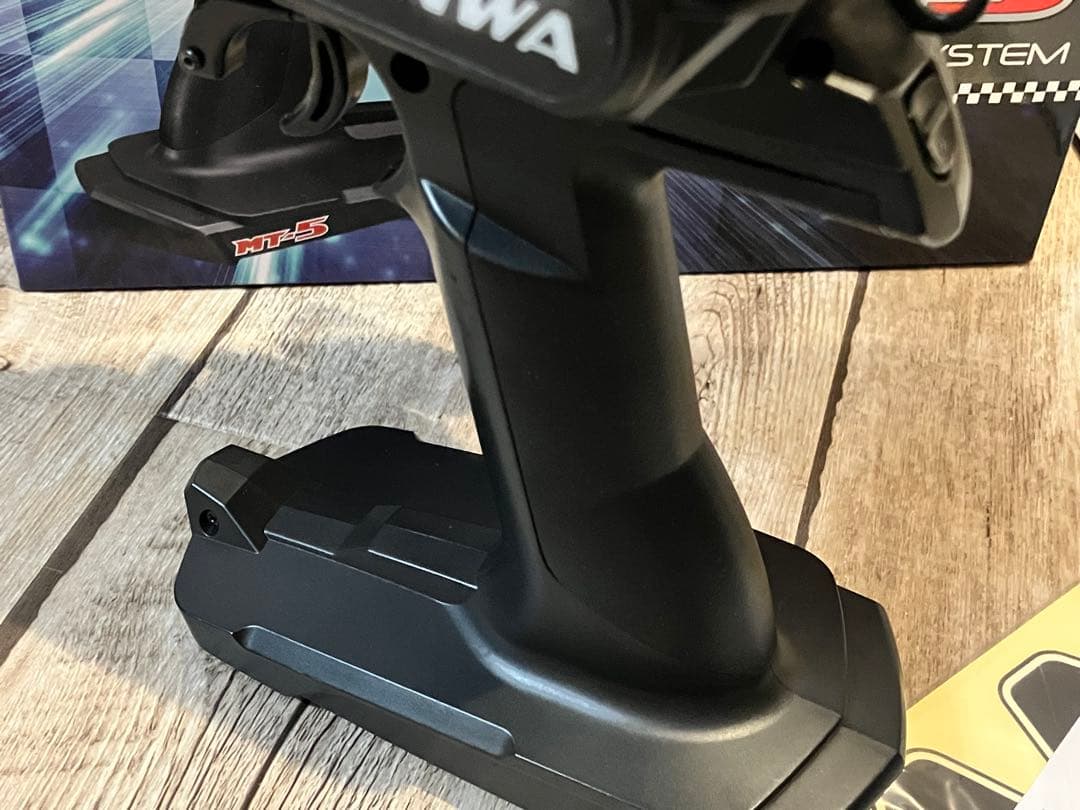 SANWA MT-5 リポバッテリー付属