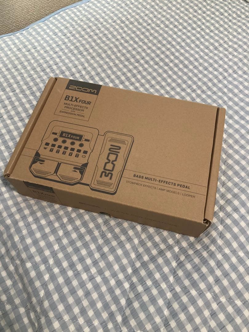 ZOOM B1X Four ベースエフェクター