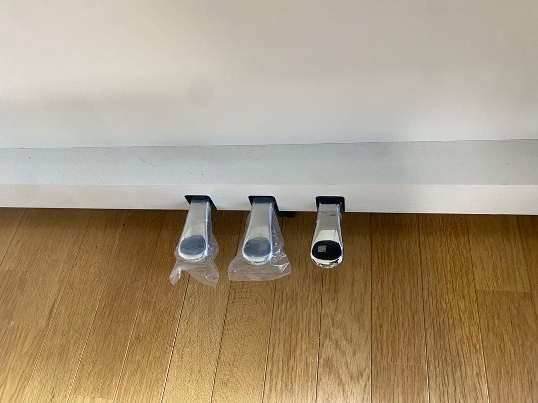 【展示品】　YDP-S35WH ホワイト 電子ピアノ イス付き 直接の取引き可能