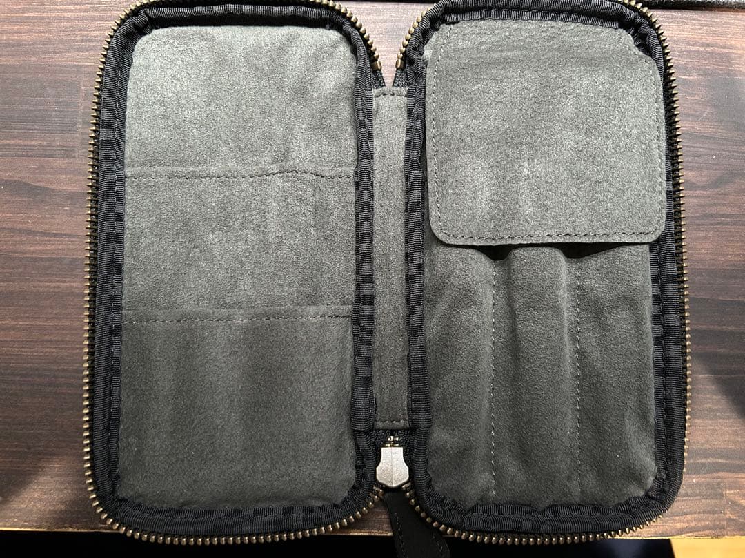 &Liebe 文具にこだわる人の ジップペンケース　スムースブラック