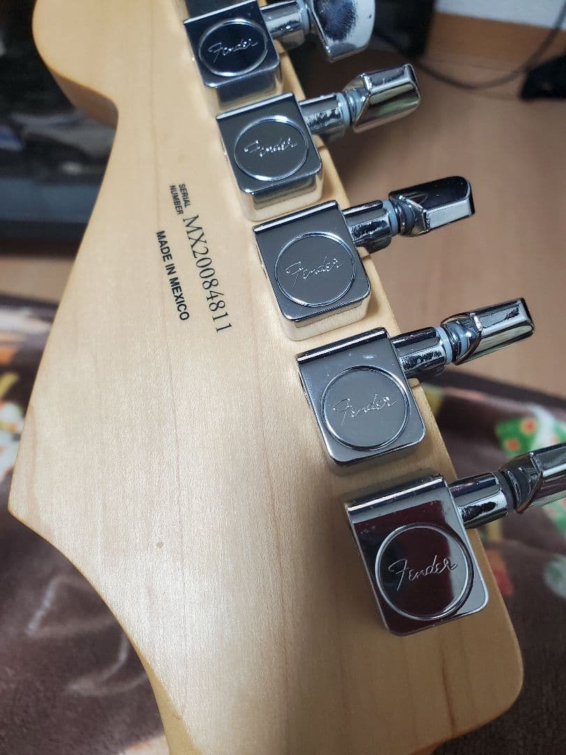 Fender Limited Player ストラトキャスター