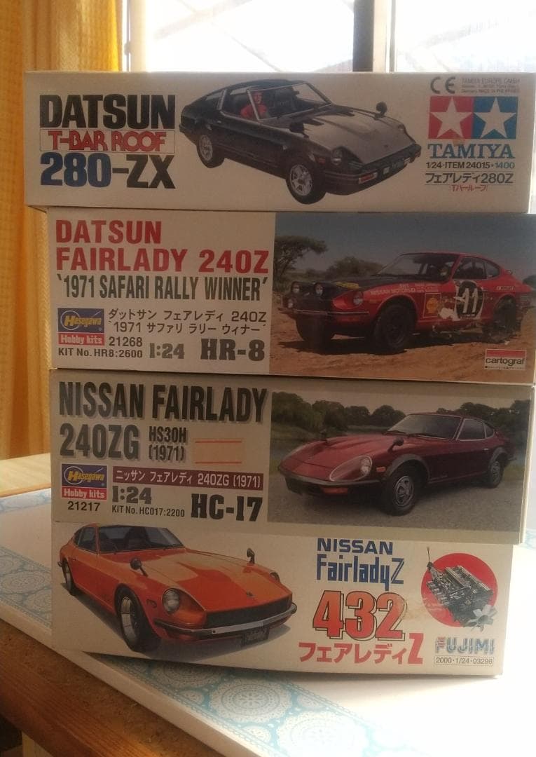 1/24 ニッサン/ダットサン・フェアレディZ モデルキット　4点セット