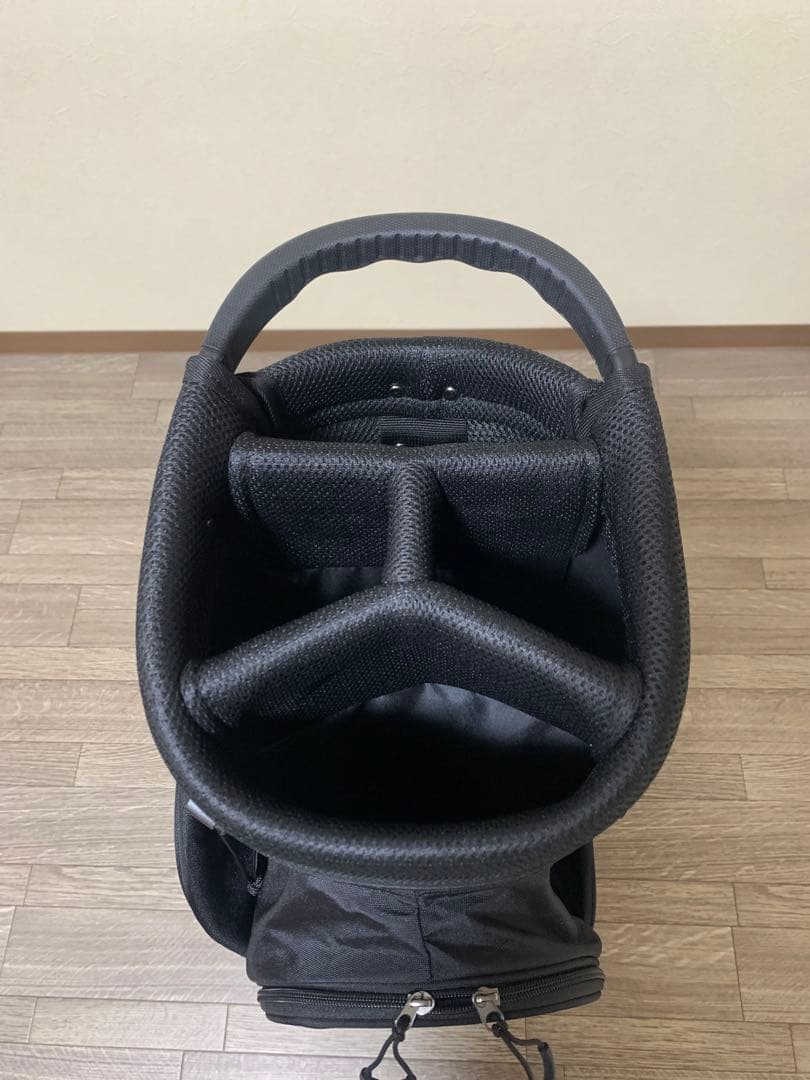 Callaway キャロウェイ　大収納力のキャディバッグ　自立式　ブラック
