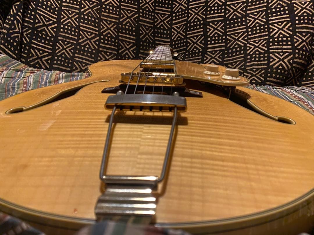 Ibanez(イバニーズ)AP-105Fホロウボディ/フルアコ ケース付属 美品