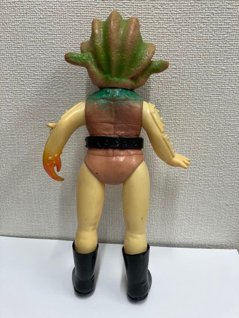 (hanakara-gyuunyuu) 仮面ライダー 怪人 カニバブラー