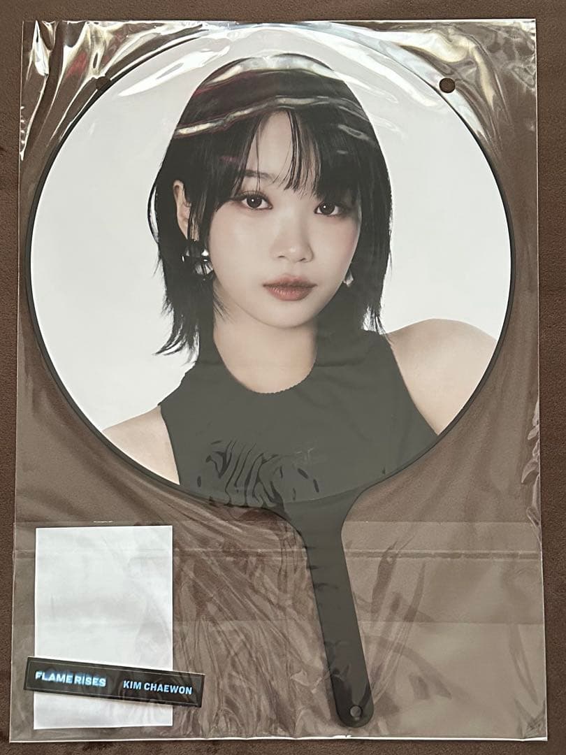 LE SSERAFIM キムチェウォン　うちわ・ペンライト・グッズ