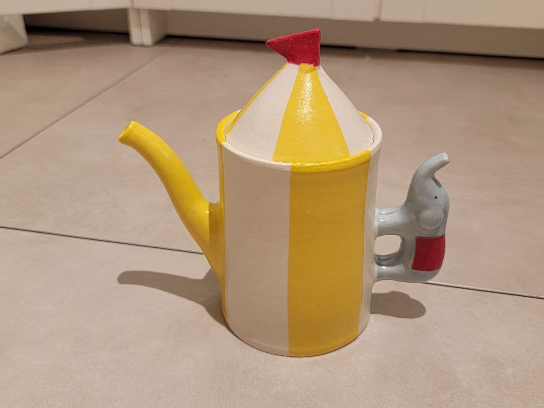 小堤晶子さん　OZFACTORY　オズファクトリー　象の急須　ポット