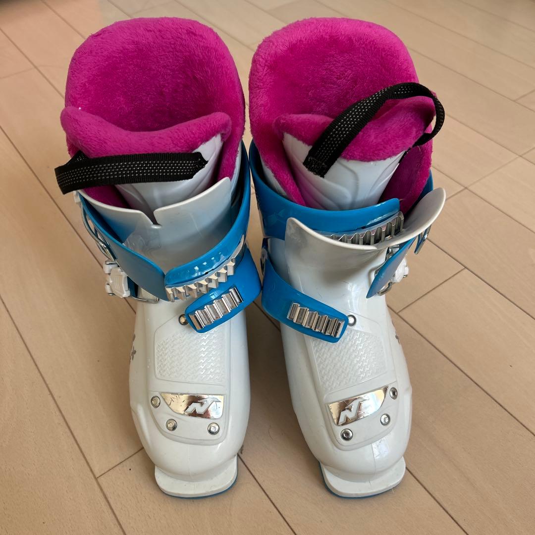 elan ジュニア スキーセット　板•ブーツ•ストック