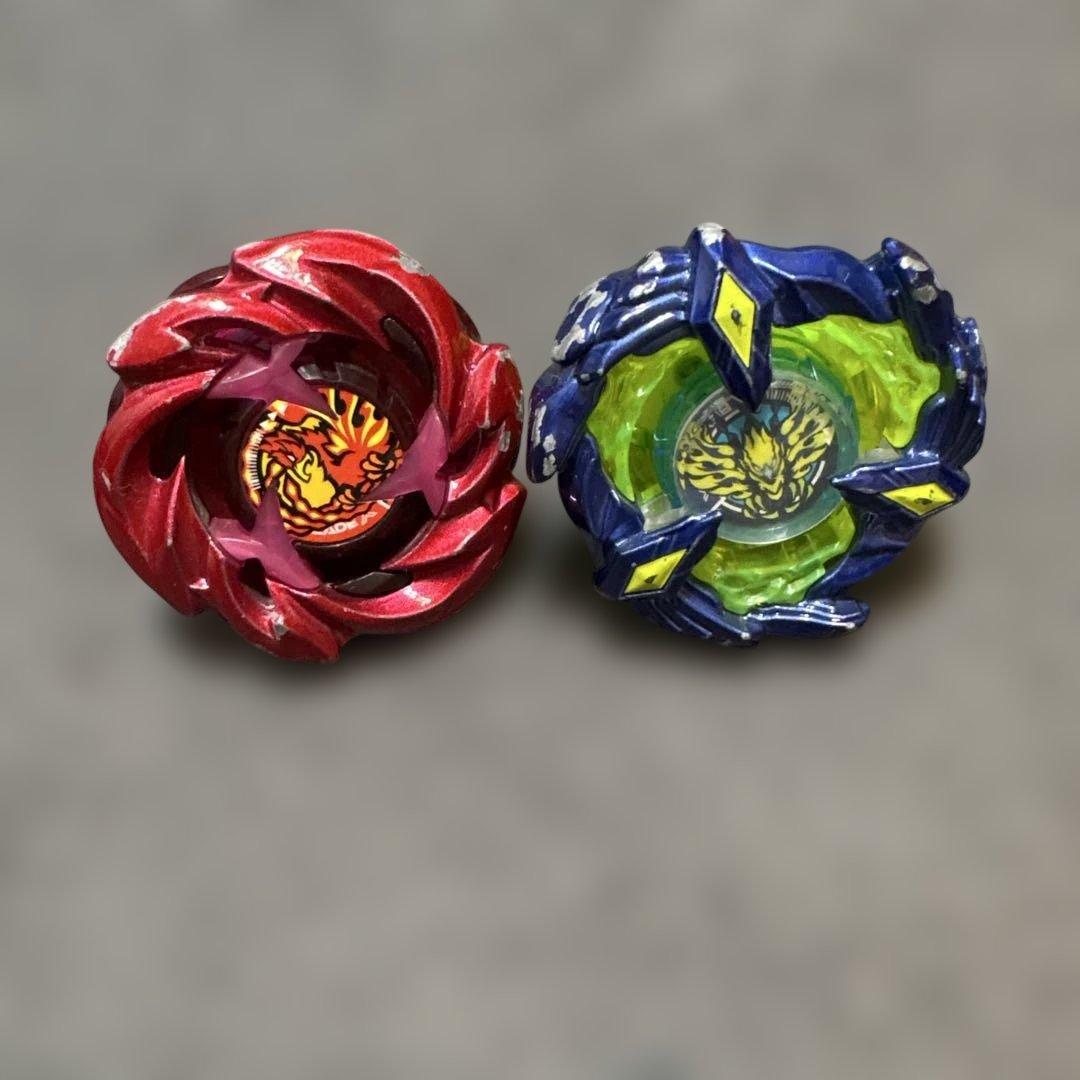 ベイプレードドーム✖️2台　駒✖️10個スターターセット