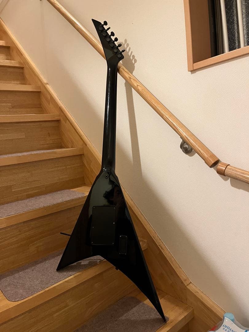 Jackson stars RR-J2E randy V EMG搭載