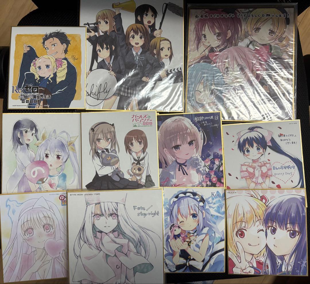 キャラクターグッズ 紙類、カード、色紙、ポスター 約200点まとめ売り