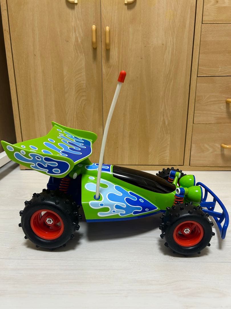 トイストーリーコレクションRC ラジコンカー (水しぶき模様)取扱説明