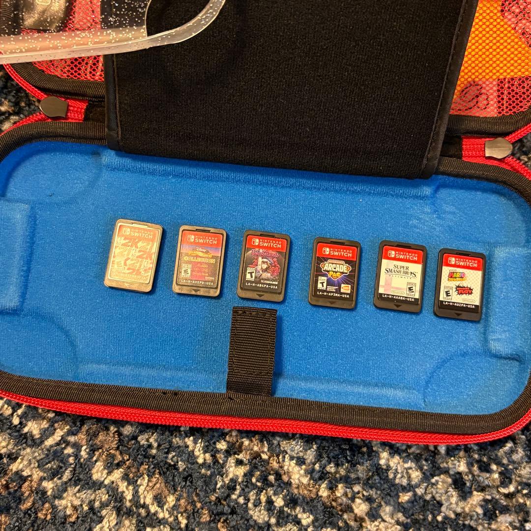 Nintendo Switch Lite イエロー　& マリオケース