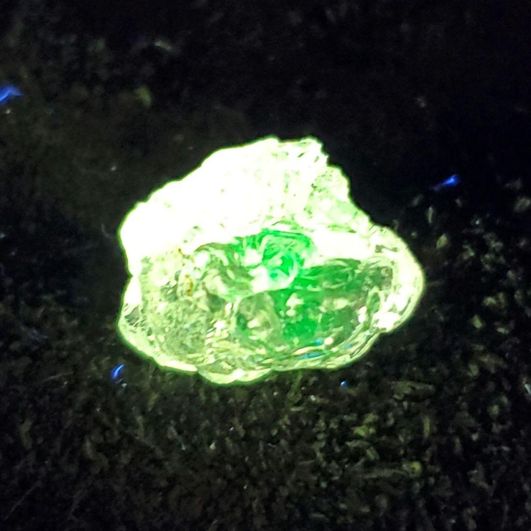 ハイアライトオパール９　メキシコ産　玉滴石　　鉱物標本