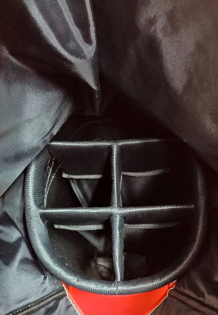 【希少】フェラーリ キャディバッグ ゴルフバッグ レッド カート型 5分割