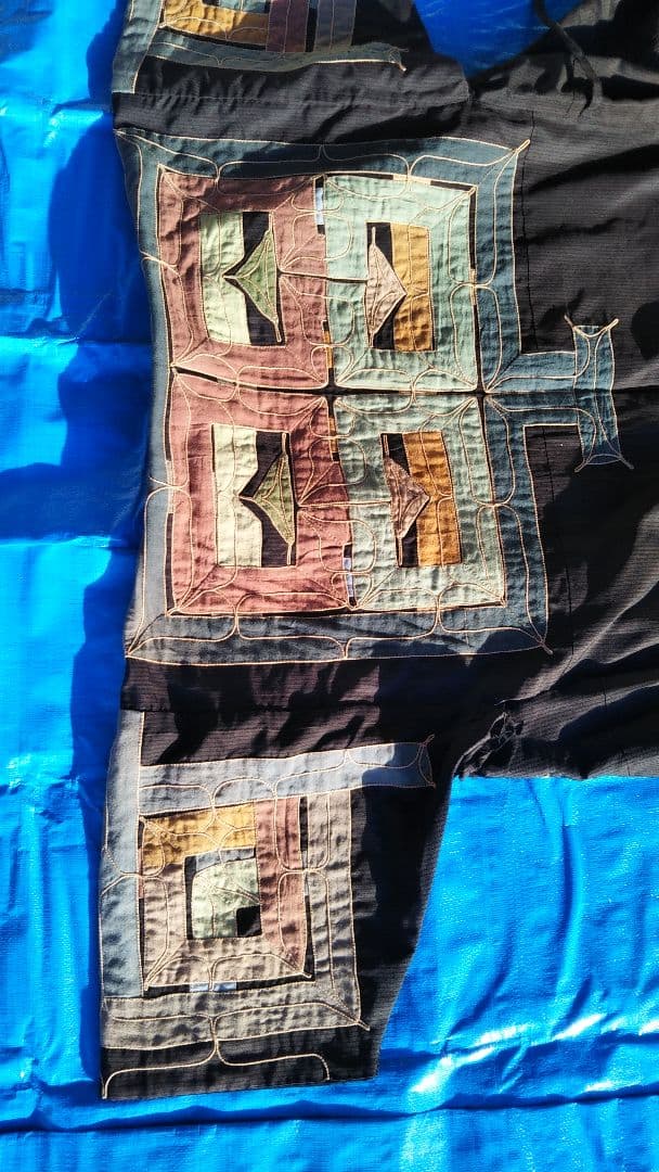 (値下げ)アイヌ民族衣裳　切り伏せ刺繍　超美品