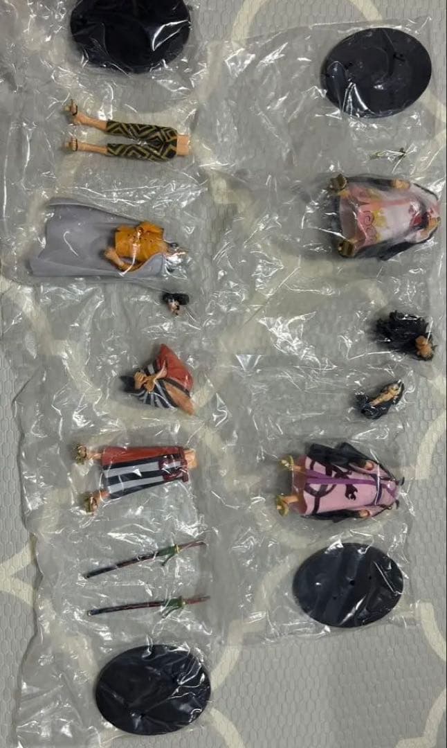 ワンピースフィギュア21体＋7体　全28体まとめ売り