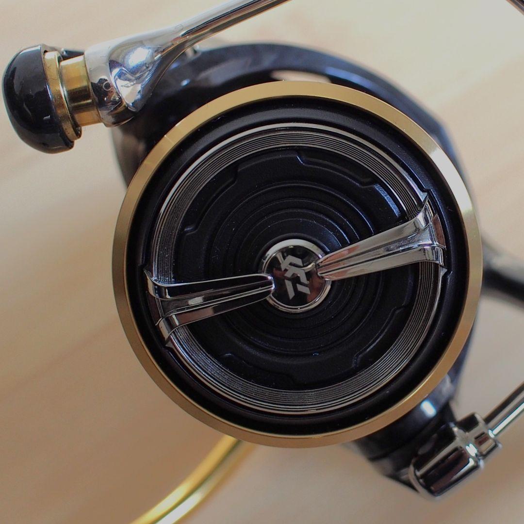 【 20 LUVIAS FC LT 2000S-XH 】ダイワ ルビアス