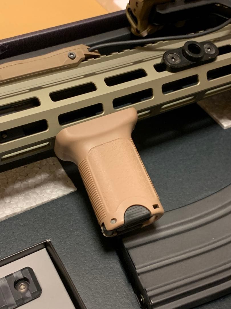 東京マルイ　URG-I SOPMOD Block 3 次世代電動ガン　付属品多数