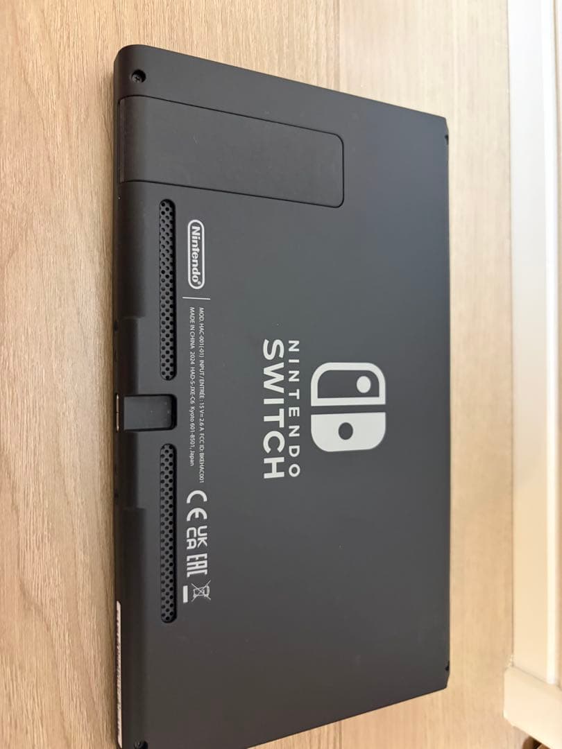 Nintendo Switch 本体 2024年度製+マリオカート8