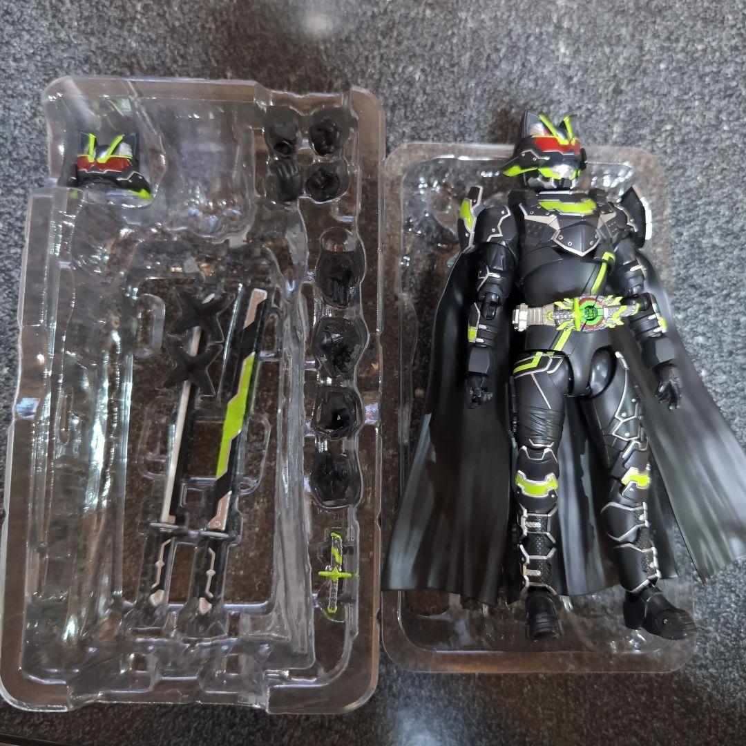 S.H.フィギュアーツ　仮面ライダータイクーン　ブジンソード