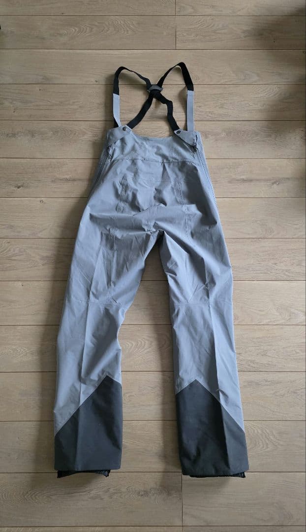 値下げ交渉OK パタゴニア　スーパーアルパインビブ　ゴアテックス