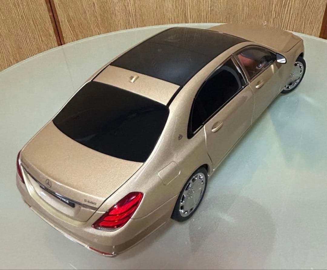オートアート メルセデスベンツ　マイバッハ　絶版品　ミニカー