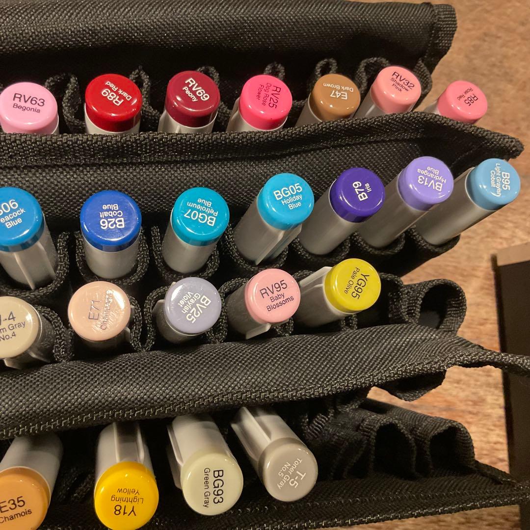 美品！Copic Sketch コピックインク43本+専用ケース 72本用