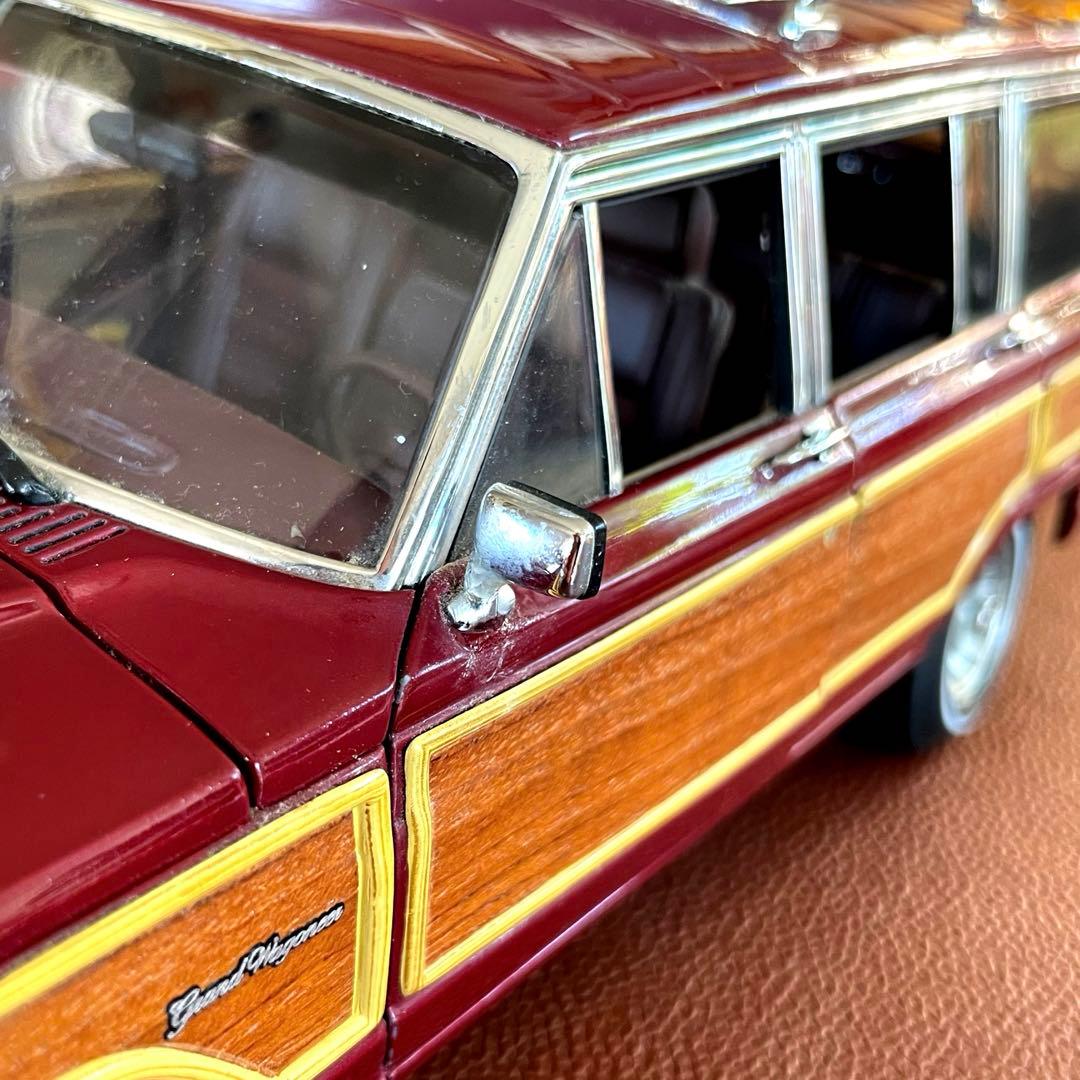 ジープ　グランドワゴニア　Grand Wagoneer AUTOart　1/18