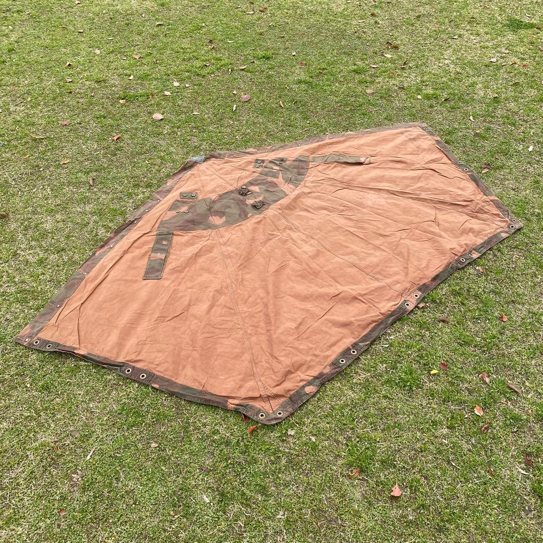 ま*と様 ハンガリー軍　軍幕⑤　ポンチョ　２枚　ポール・ペグセット　 ワンポール