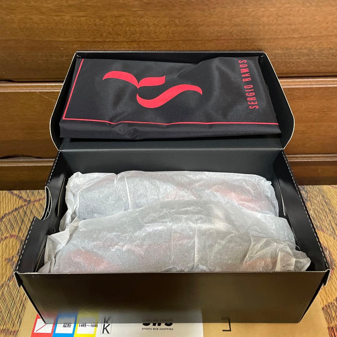 ミズノ サッカースパイク　モレリアネオ3 β セルヒオ・ラモス 27cm