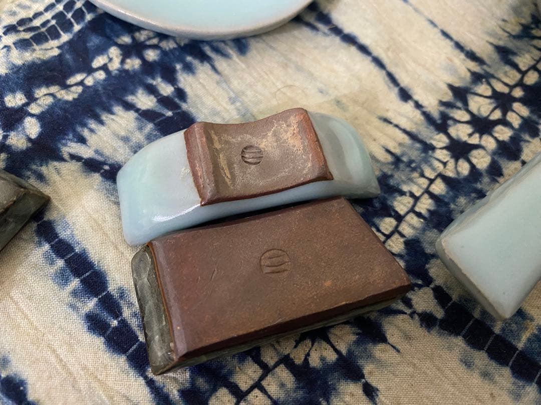 鈴木三成　青磁　小皿　箸置