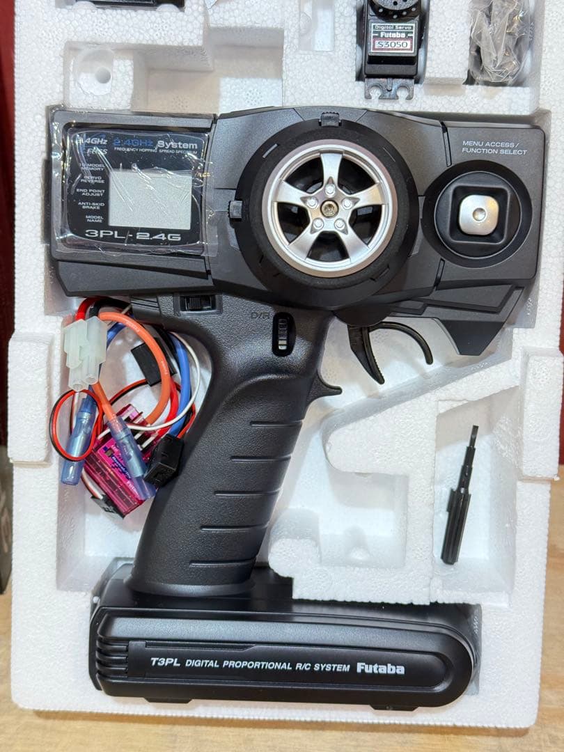 フタバ　プロポセット（3PL-2.4G MC331CRアンプ付セット）