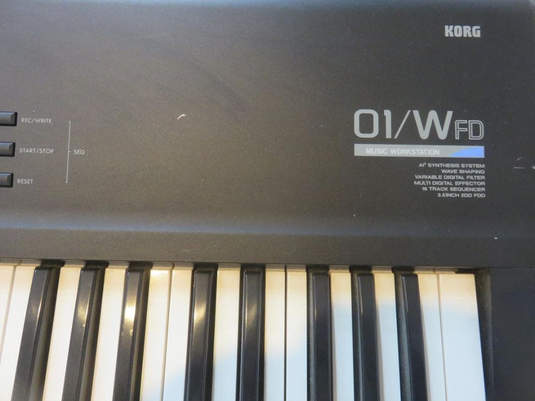 鍵盤楽器 Korg 01/w fd 61 keys