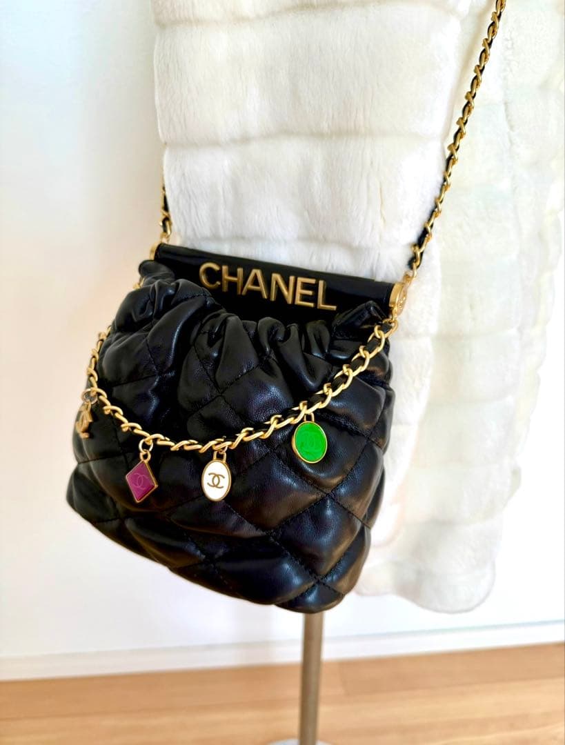 【新品未使用】CHANEL キルティング　ショルダーバッグ　チャーム　ノベルティ