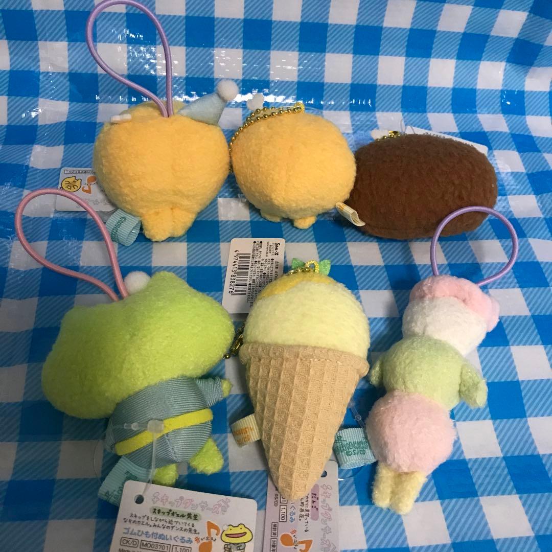 チキップダンサーズ　ぬいぐるみ　ペンポーチ　ほねチキン