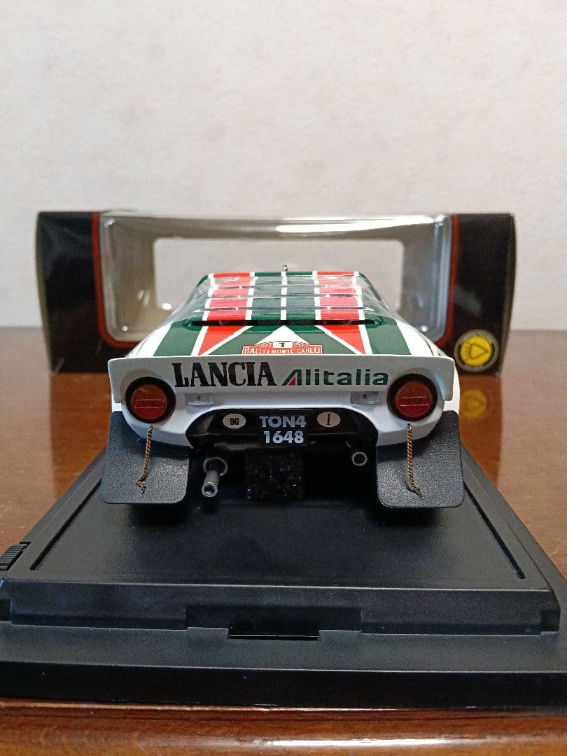 京商1/18ランチア・ストラトス77モンテカルロNo.1希少ライト点灯バージョン