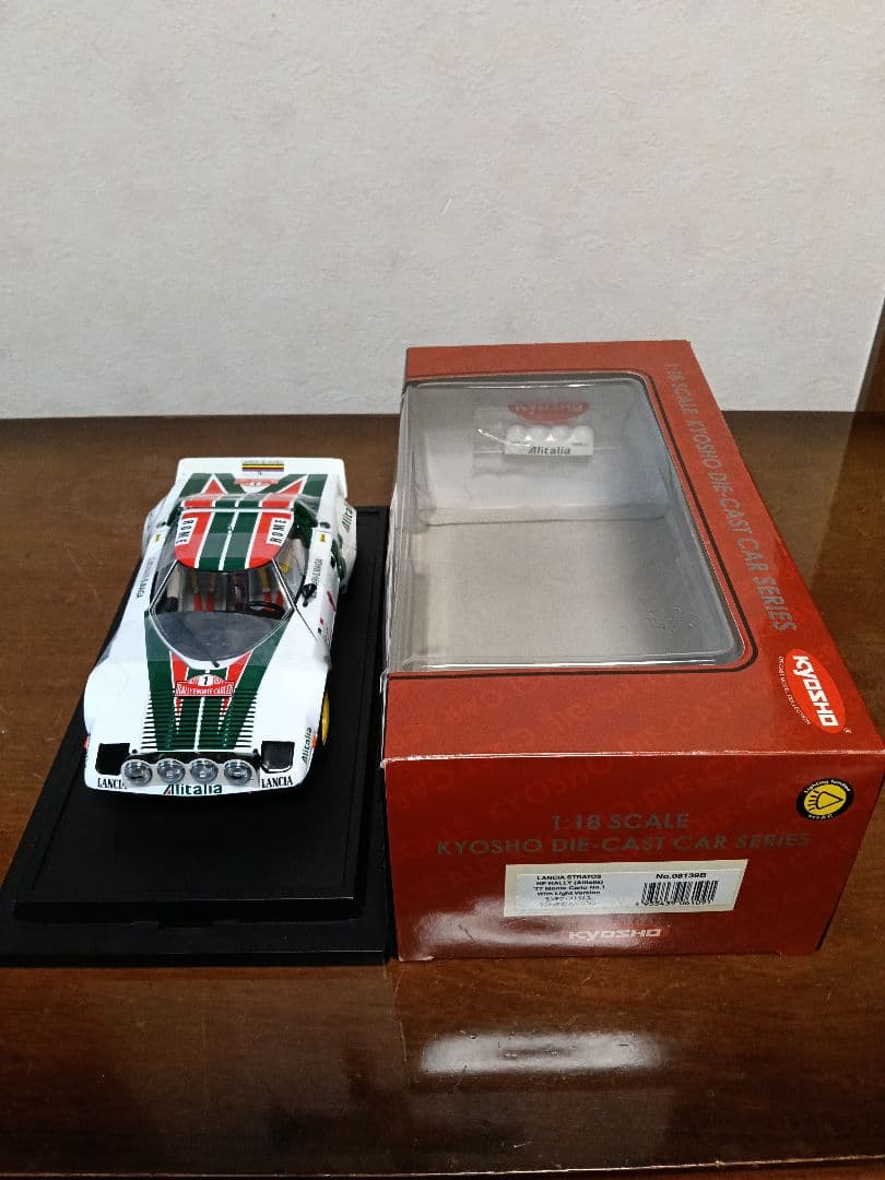 京商1/18ランチア・ストラトス77モンテカルロNo.1希少ライト点灯バージョン