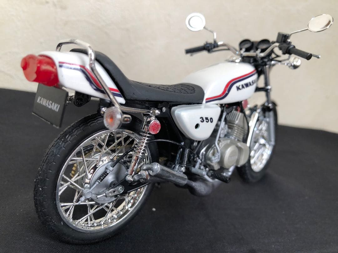 カワサキKH400・特攻の拓-爆音小僧-真嶋秋生風カスタムプラモデル/ケース付き