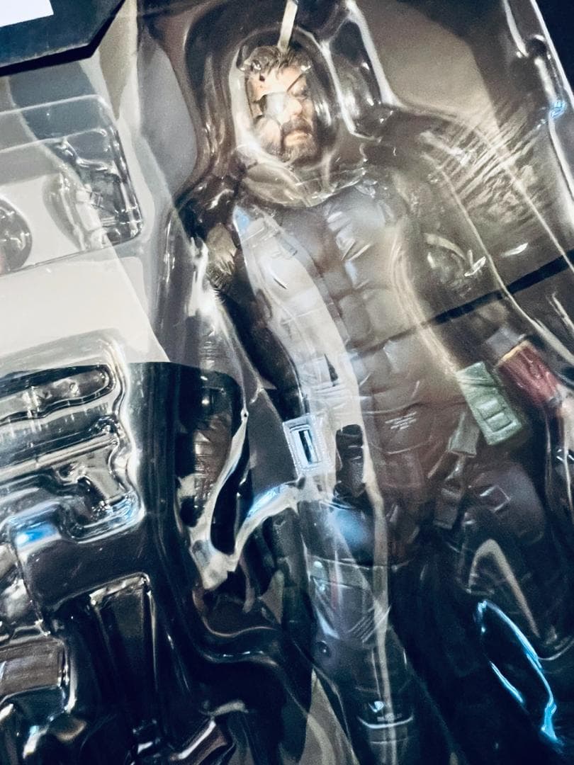 【未開封品】PLAY ARTS改 L GEAR SOLID V スネーク