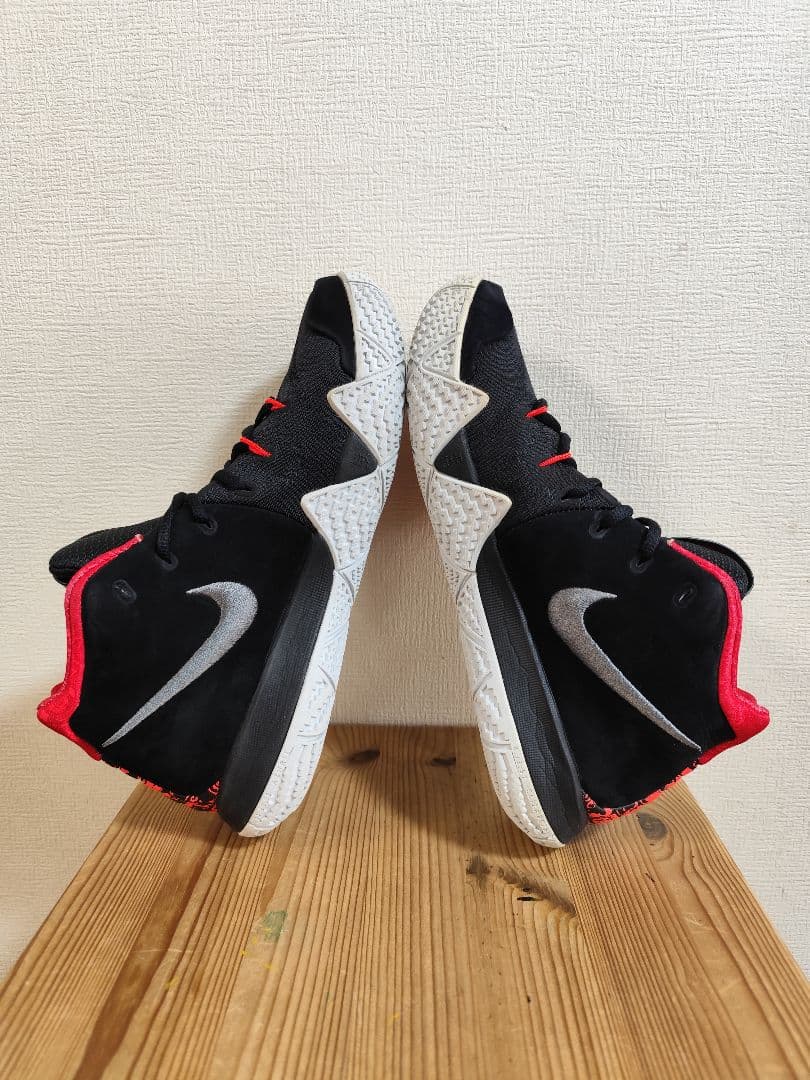 Nike Kyrie 4 ナイキ カイリー4　27.5cm　カイリー・アービング